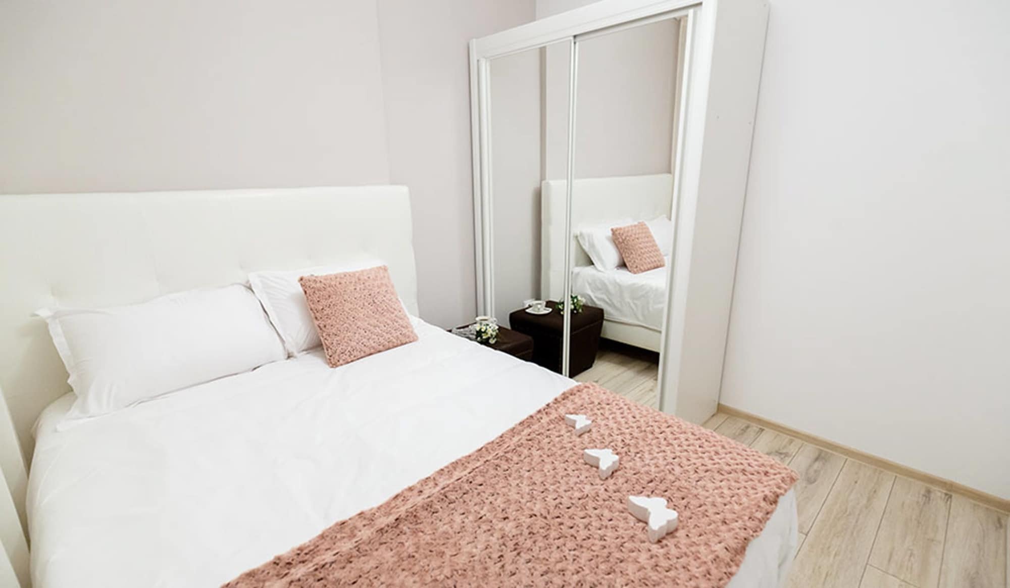 Metropolitan Iassium Luxury Suites Яш Екстериор снимка